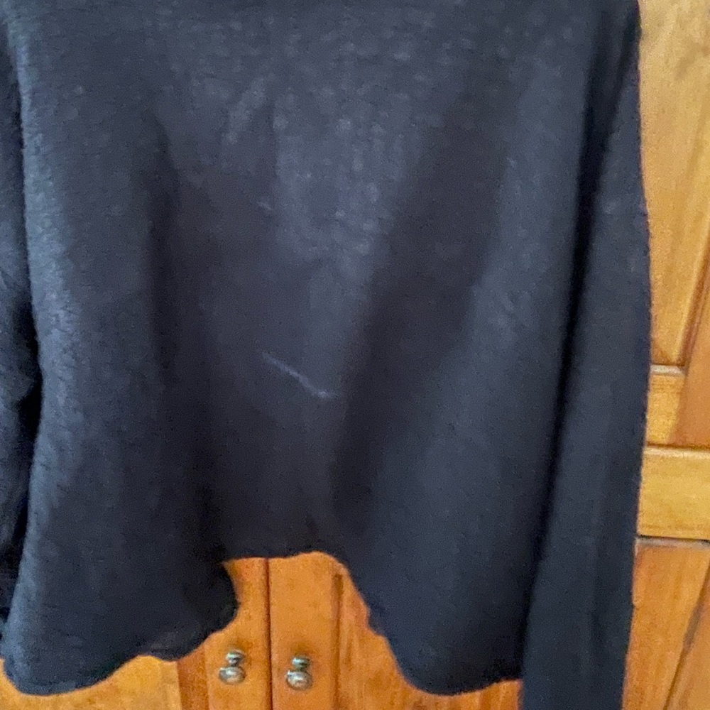 Lulu Lemon zippered black top